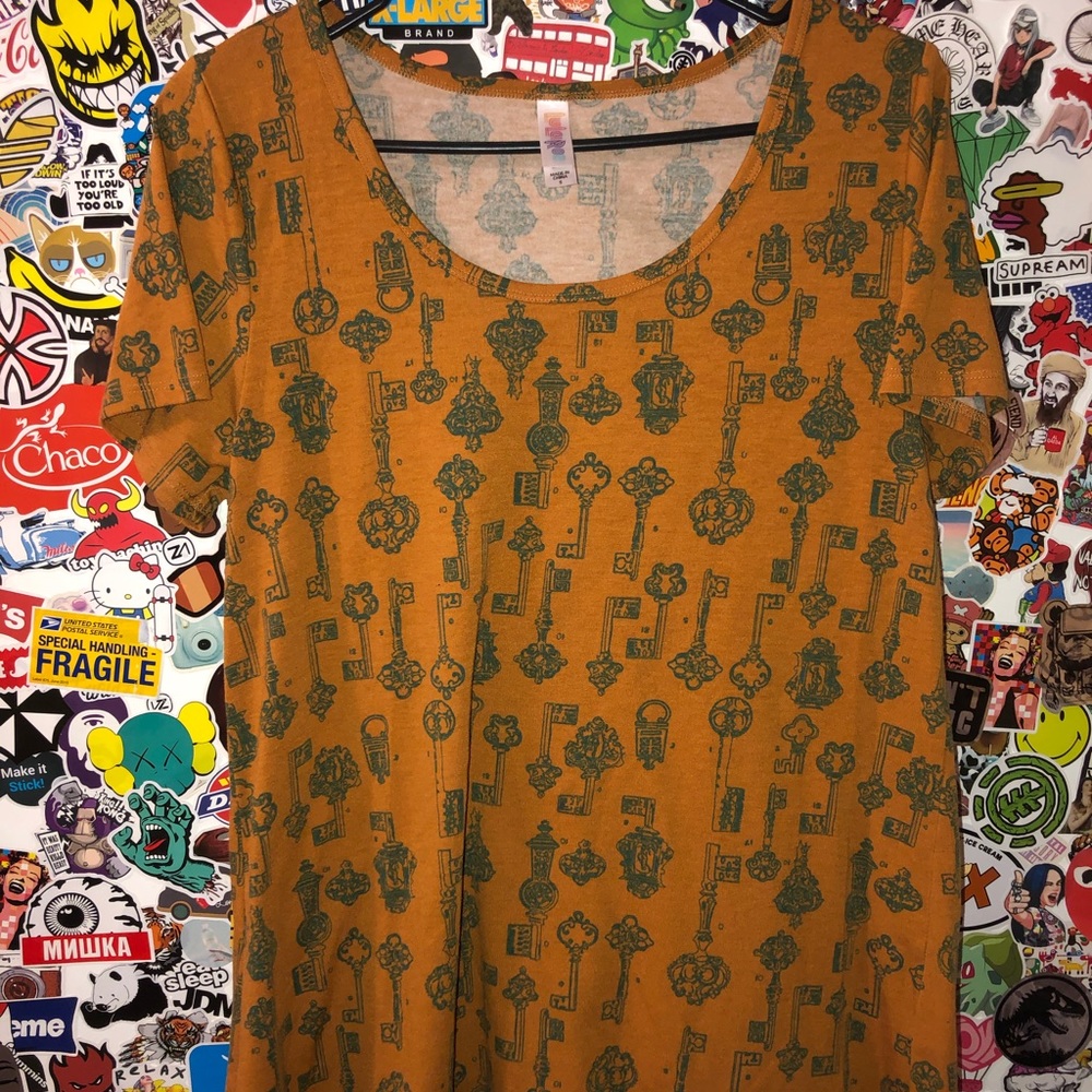 LuLaroe Key Top Small